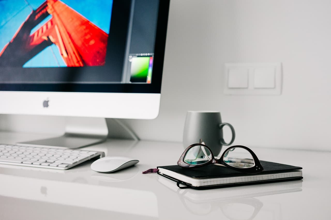 Comment survivre au travail quand on est étourdi : confession d’une tête de linotte